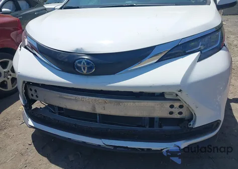 2021 Toyota Sienna Le from USA, damaged, VIN 5TDKSKFCXMS005371